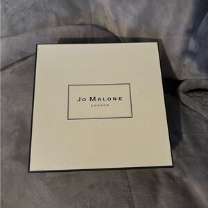 Jo Malone London Gift Box